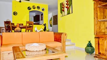Room, 1 Bedroom, Patio, Garden View | Interior