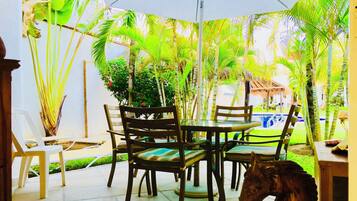 Room, 1 Bedroom, Patio, Garden View | Outdoor dining