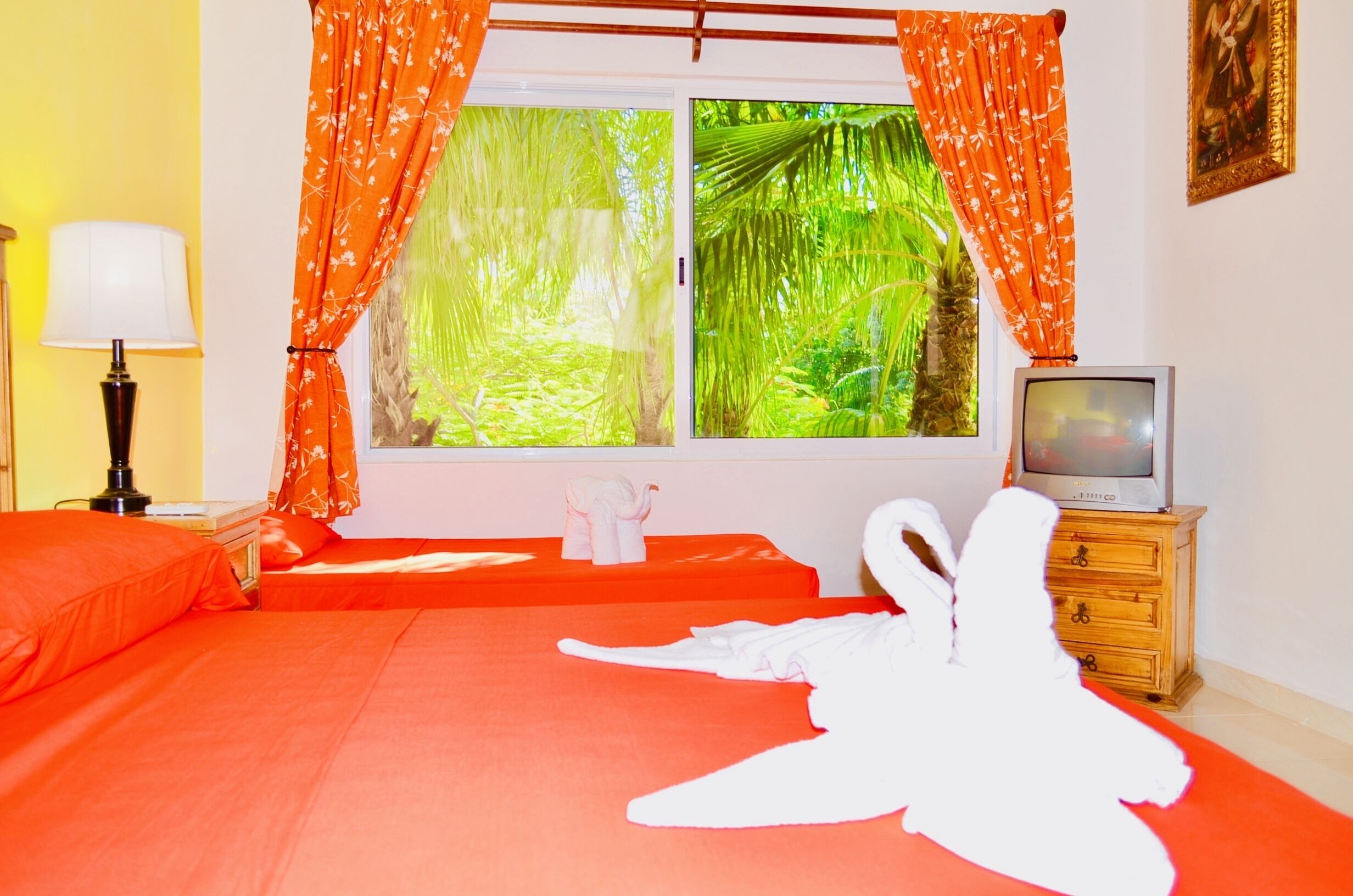 Room, 1 Bedroom, Patio, Garden View | 1 bedroom, free WiFi