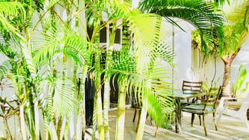 Room, 1 Bedroom, Balcony, Garden View | Garden