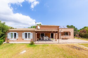 Exterior - Villa "Can Me Sents" with Large Garden and Pool (pollensa)