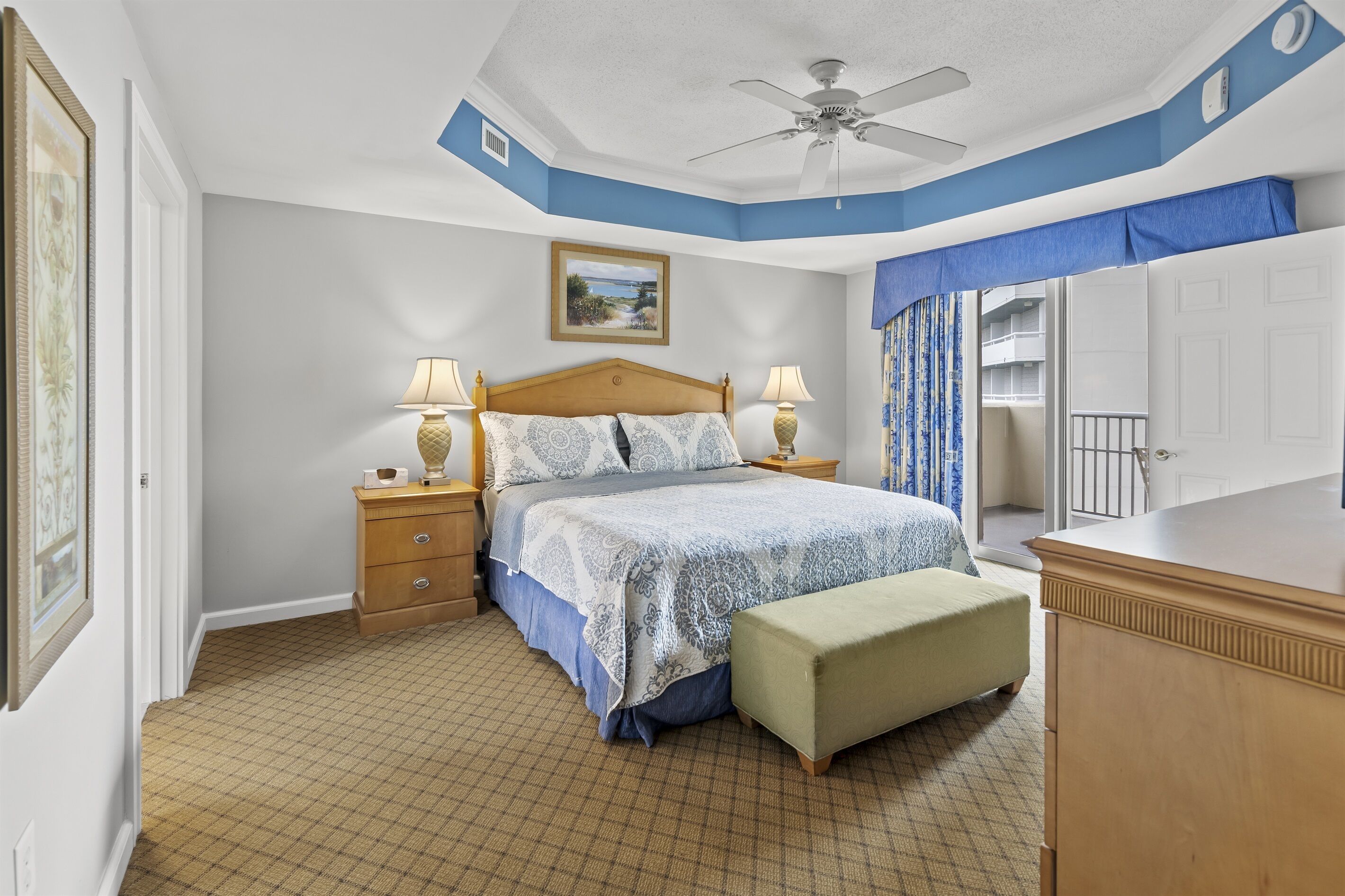 3 slaapkamers, een strijkplank/strijkijzer, gratis wifi, beddengoed