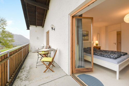 Charming Holiday Apartment “Ferienwohnung Keul  ” with Mountain View