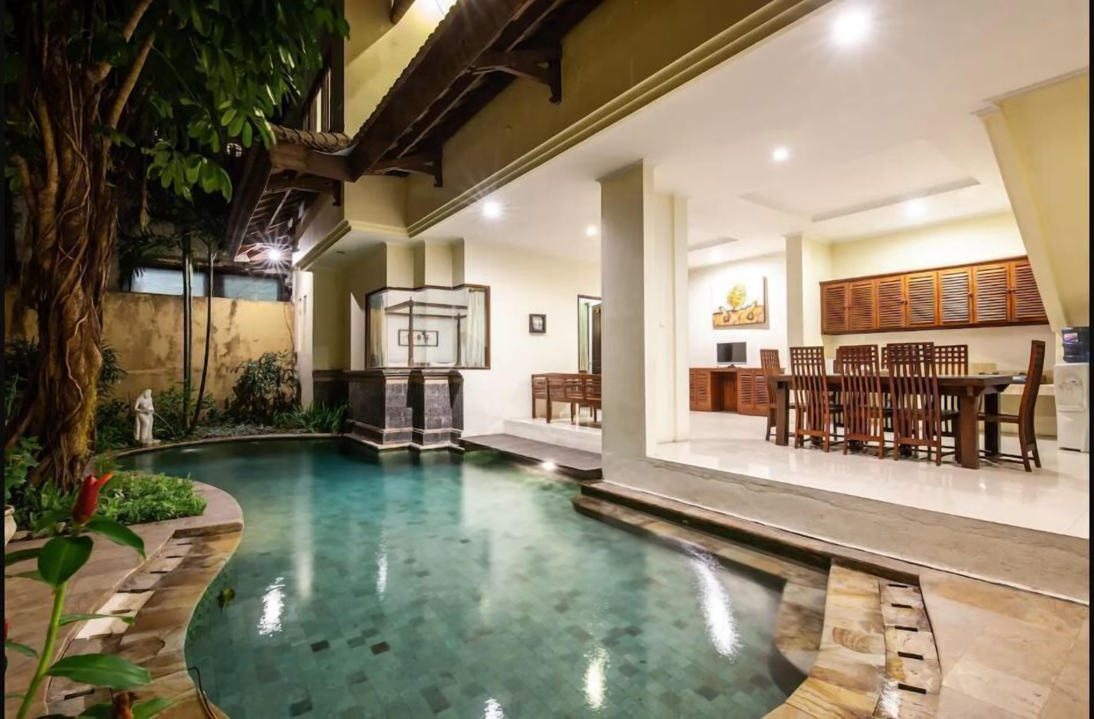 บริเวณภายนอก