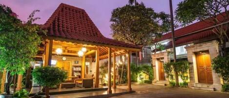 Front of property – evening/night