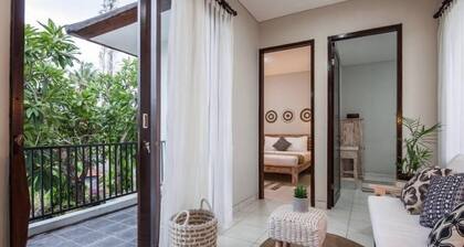 Cecilya Balian Stylish 3 Bedroom House near Beach at City Center