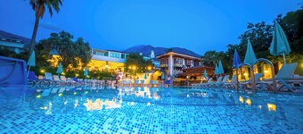 Zehra Holiday Village - Halal Concept