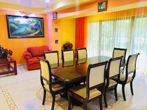 Room, 1 Bedroom, Smoking, Patio | Dining room