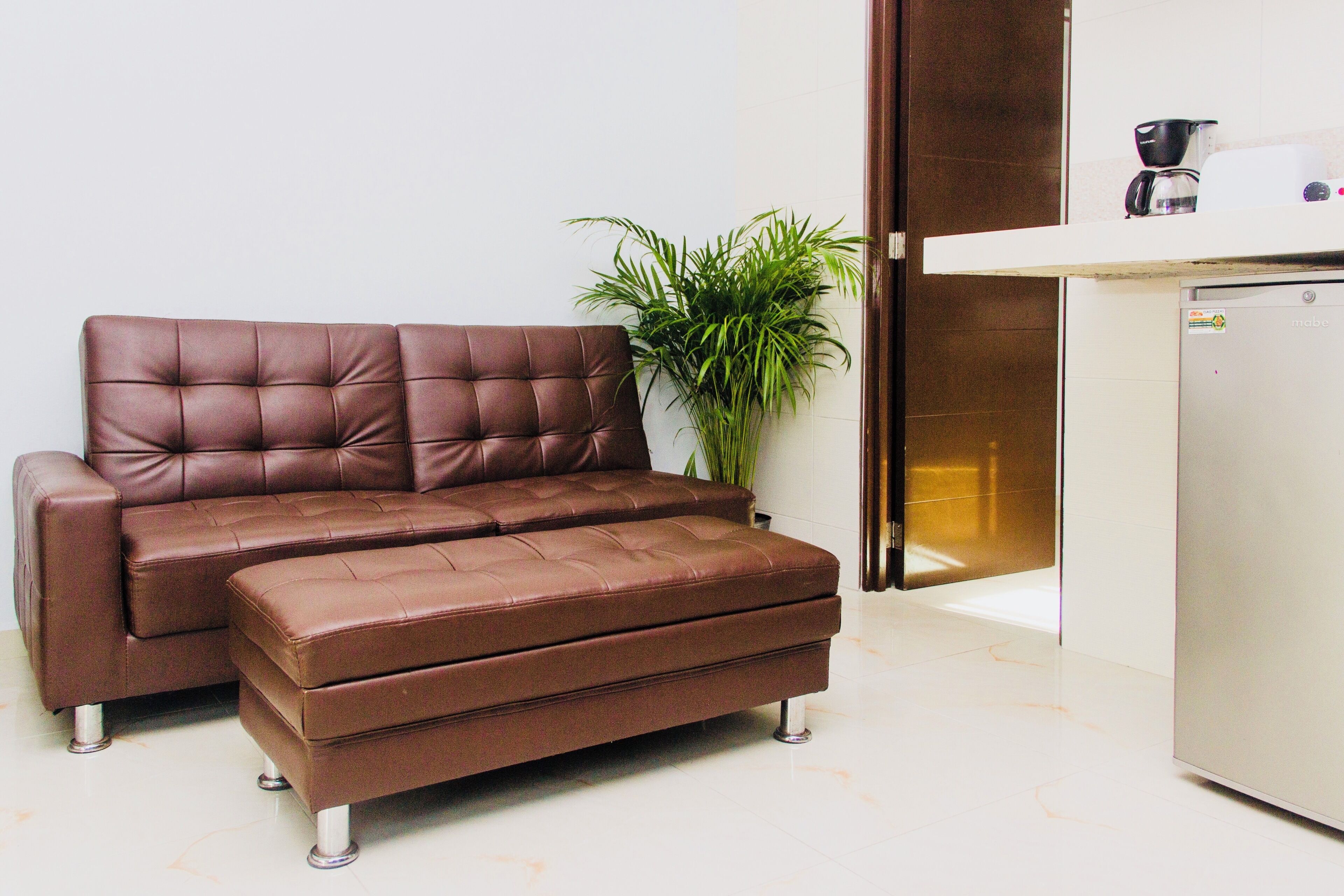 Room, 1 Bedroom, Smoking | Living area