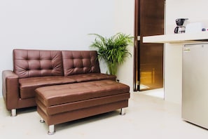 Room, 1 Bedroom, Smoking | Living area - Room-condohotel 5th Avenue Deluxe Triple (Playa del Carmen)