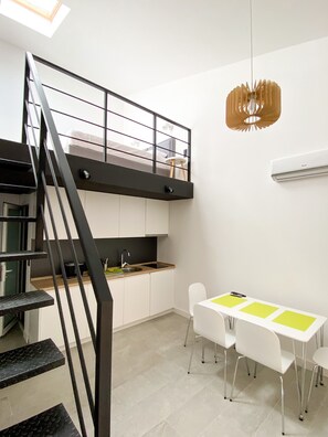 고급 침구, 각각 다르게 가구 비치, 방음 설비, 무료 WiFi