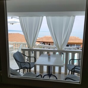 公寓 (Two Bedroom Apartment with Sea View) | 露台