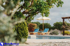 Villa, 4 habitaciones, balcón, vista al jardín | Terraza o patio