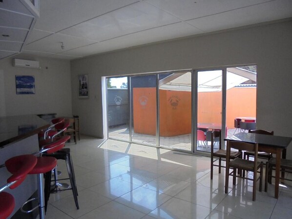 Free daily continental breakfast - Belden s Nest Lodge (Ndola)