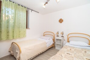 3 Schlafzimmer, Bügeleisen/Bügelbrett, Bettwäsche