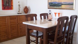 Vila, 3 kamar tidur, Boleh Merokok, balkon | Tempat makan