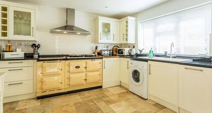 Quintessential Cotswold Cottage near Cirencester