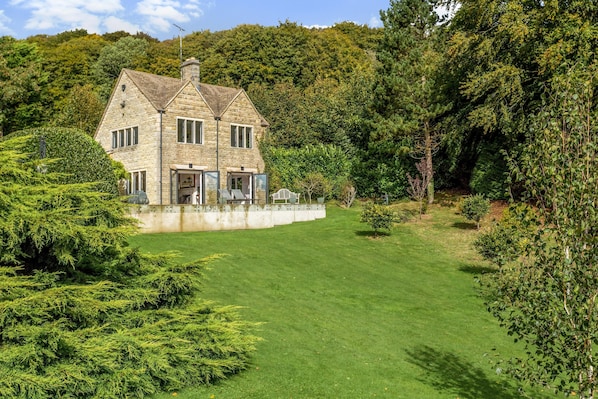 Luxury Cottage, 1 Bedroom | Garden view