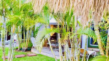 Habitación, 2 habitaciones, balcón, vista al jardín | Jardín