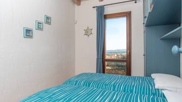 3 camere, ferro/asse da stiro, Wi-Fi gratuito, lenzuola