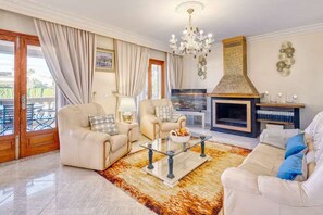 TV, DVD player, table tennis