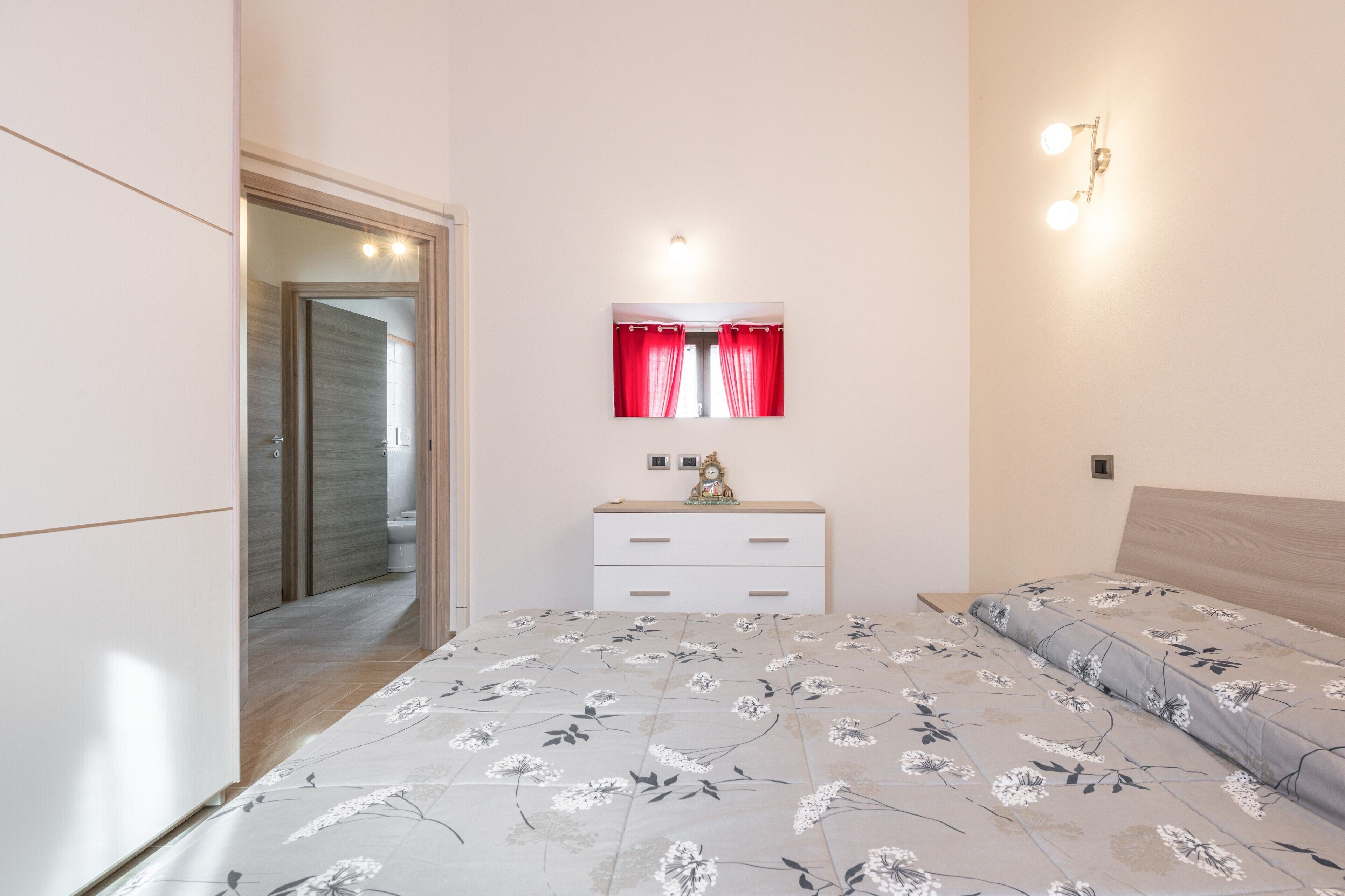 2 chambres, fer et planche à repasser, draps fournis