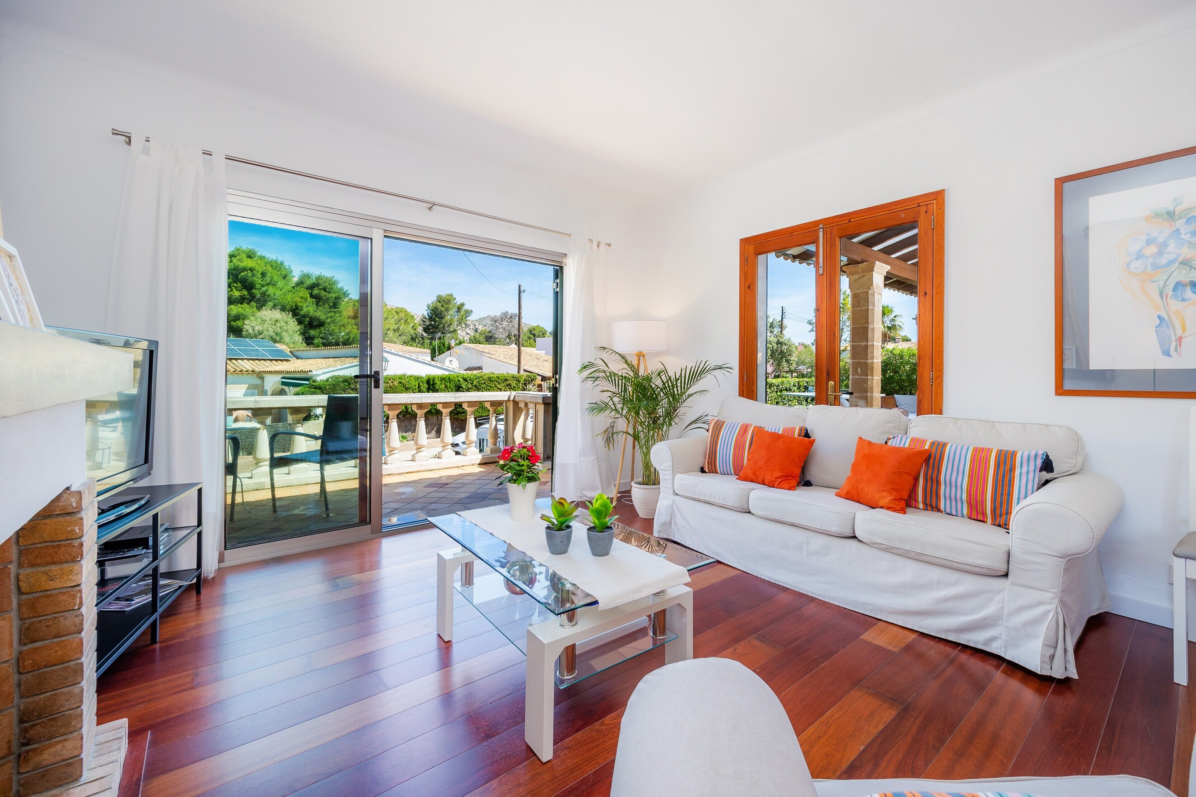 TV, DVD player, ping pong