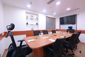 Meeting facility - Savoy Suites Noida (Noida)