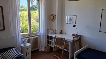 3 camere, ferro/asse da stiro, Wi-Fi gratuito, lenzuola