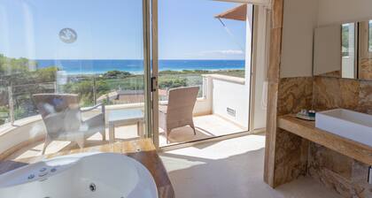Stunning villa with pool & sea view – Villa Maitreya