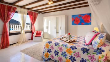 1 slaapkamer, een strijkplank/strijkijzer, gratis wifi, beddengoed