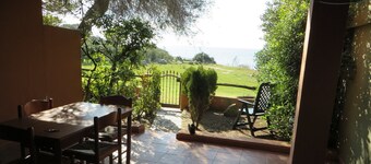 Holiday home only 30 metres from the sea – Casa Accu is Prezzus G
