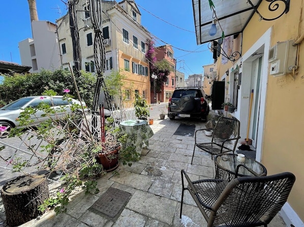 Ferienhaus, 2 Schlafzimmer, Terrasse, Gartenblick | Außenbereich
