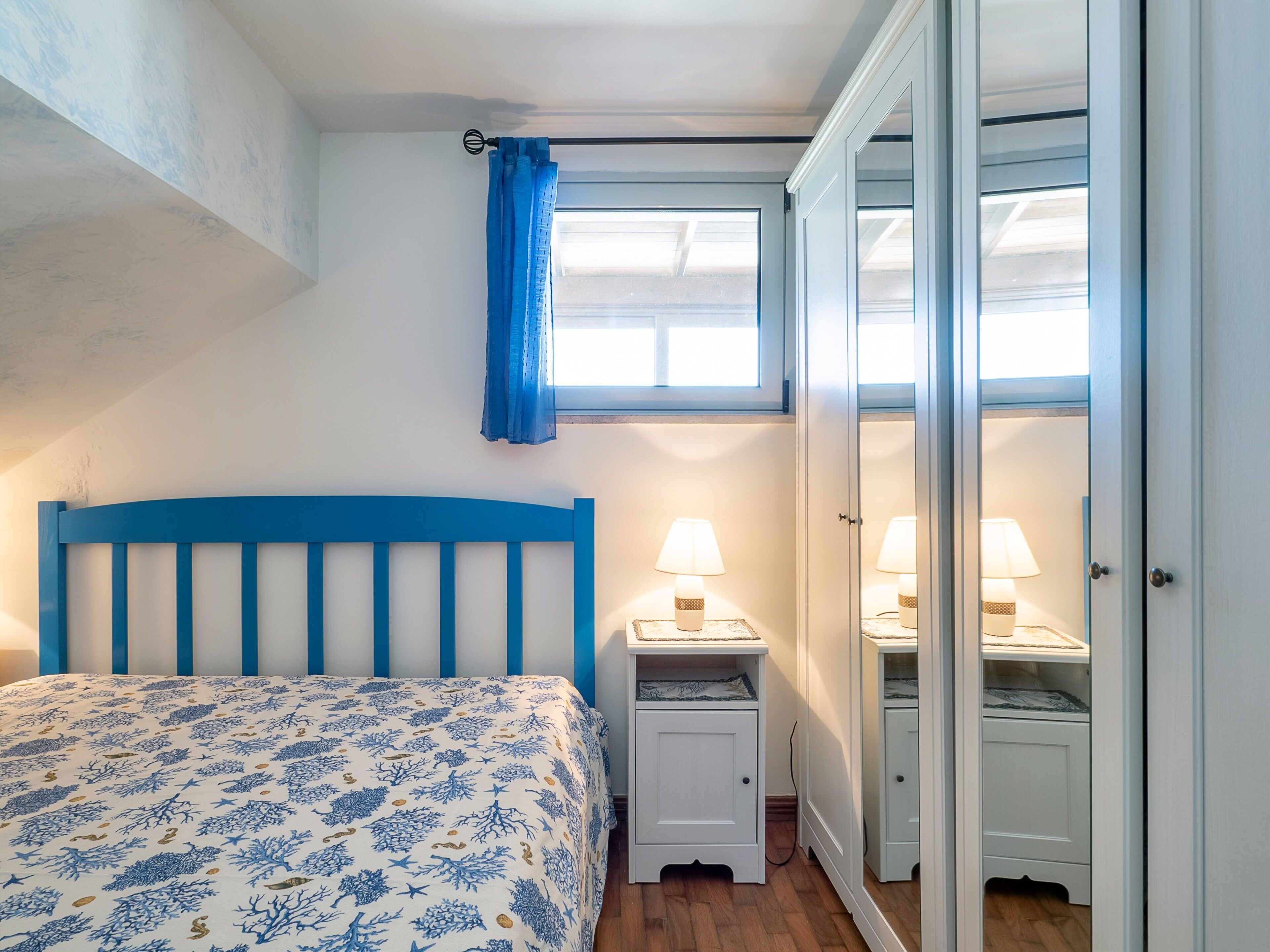 1 habitación y ropa de cama 