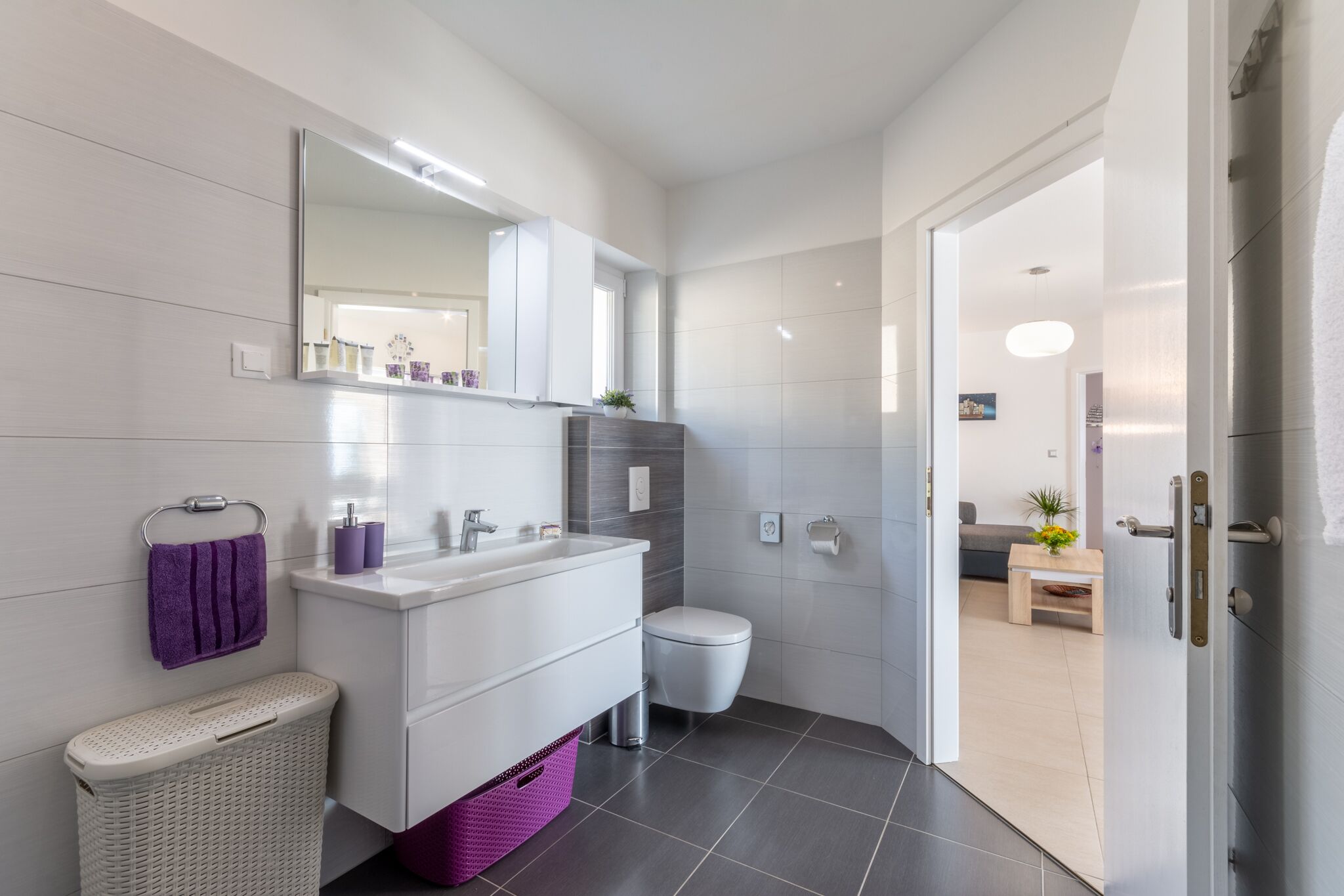 Villa (Villa Blue Sky - Three Bedroom Villa ) | Badezimmer | Dusche, Haartrockner, Handtücher