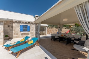 Villa (Villa Blue Sky - Three Bedroom Villa ) | Terrasse/patio