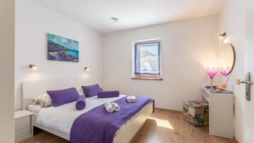 Villa (Villa Blue Sky - Three Bedroom Villa ) | 3 bedrooms, iron/ironing board, free cots/infant beds, bed sheets