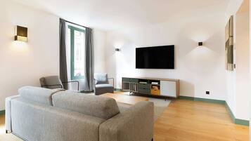 Televisión y oficina