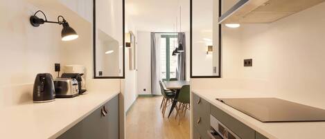 Fridge, microwave, oven, dishwasher