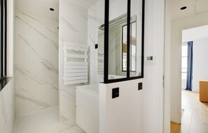 Dusche, Haartrockner