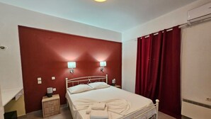 Apartment, 1 Bedroom, Smoking, Balcony