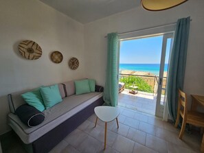 Apartment, 1 Schlafzimmer, Raucher, Balkon | Wohnbereich