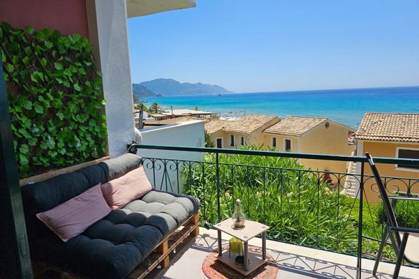 Apartment, 1 Bedroom, Smoking, Balcony | Property grounds