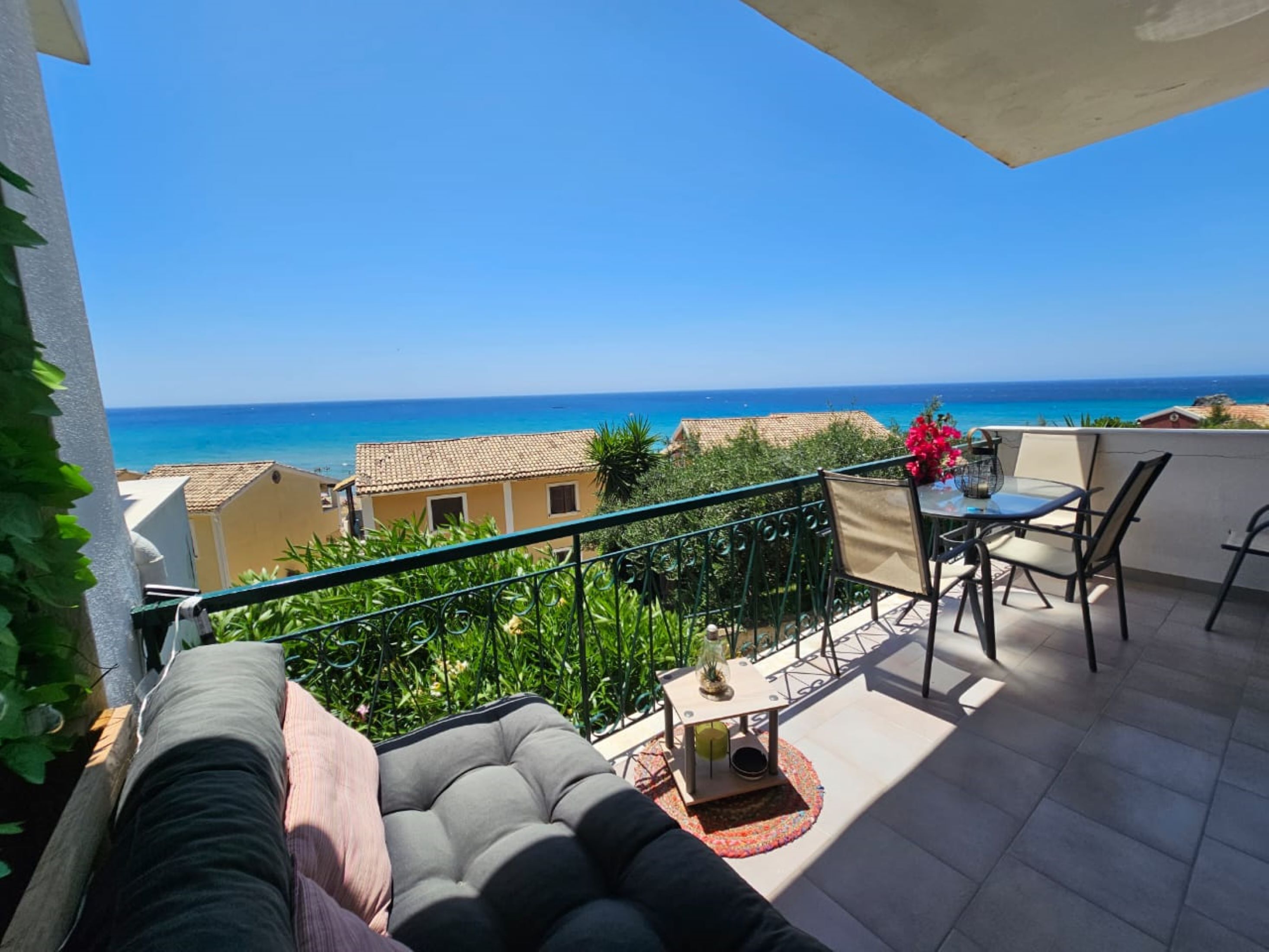 Apartment, 1 Bedroom, Smoking, Balcony | Outdoor dining