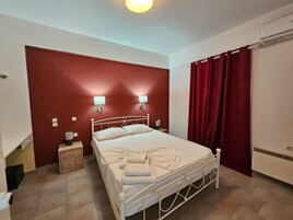 Apartment, 1 Bedroom, Smoking, Balcony | 2 bedrooms