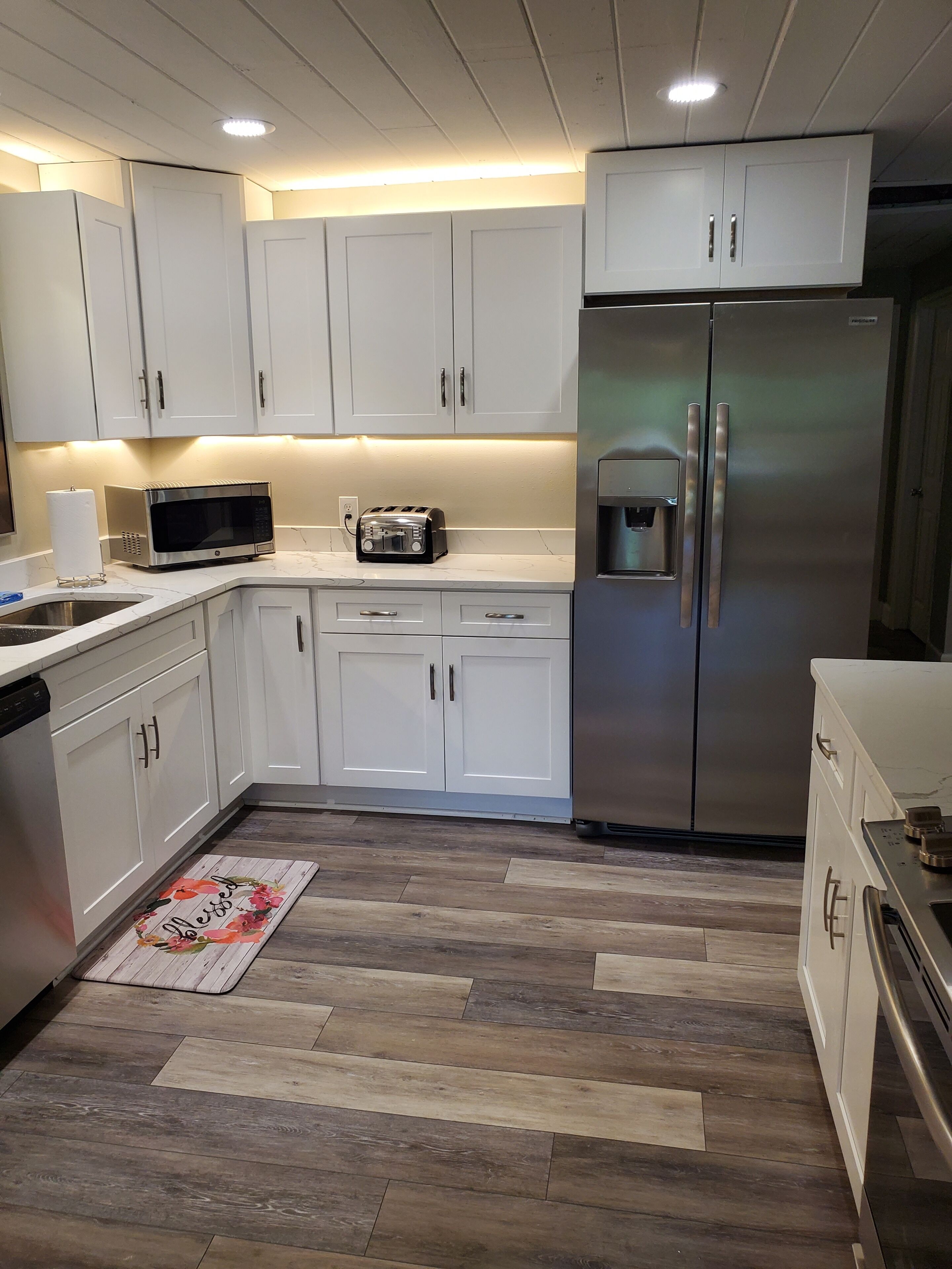5 Bed 4 Bath Pool/Spa Home Sleeps 14+