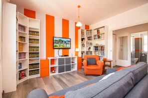 TV, DVD player