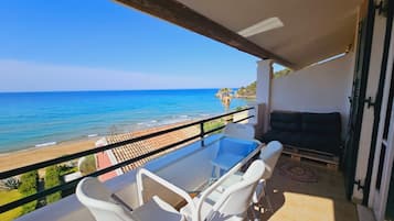 Apartment, 1 Bedroom, Smoking, Balcony | Outdoor dining