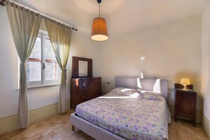 2 bedrooms, iron/ironing board, free WiFi, bed sheets - Three-Room Apartment with Garden – Apartment CM6 (Marina di Campo)