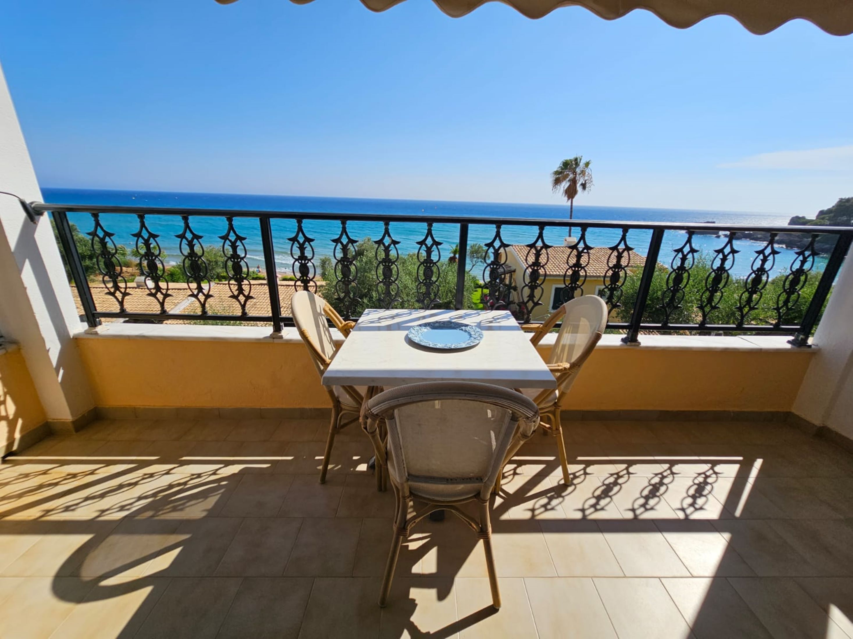 Apartment, 1 Bedroom, Smoking, Balcony | Outdoor dining